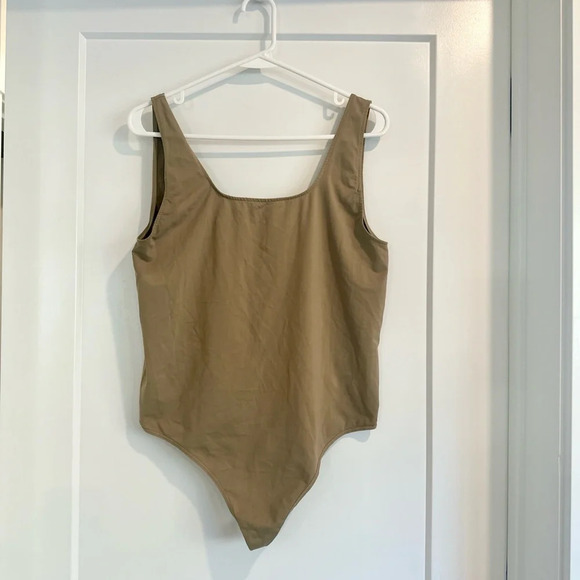 SKIMS Soft Smoothing Seamless Thong Bodysuit Size 3X - Picture 1 of 3